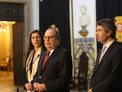 Carlos César adverte que chumbo do OE2020 seria “incompreensível” para os portugueses