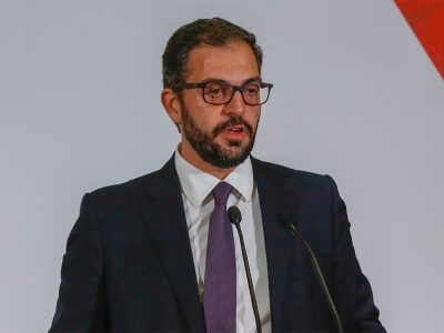 Espaço natural de entendimento do Governo é e continua a ser à esquerda