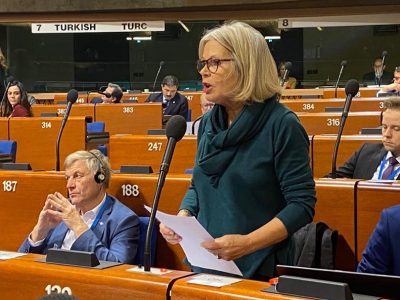 Edite Estrela denuncia falta de transparência nas eleições na Bielorrússia