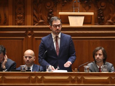 Governo disponível para diálogo que assegure orçamento “responsável”