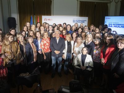 António Costa quer eliminação da desigualdade salarial e acordo para conciliação familiar e profissional