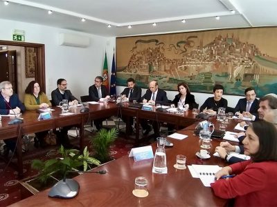 Governo aprova medidas de apoio às empresas e trabalhadores