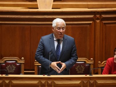 António Costa realça medida "absolutamente imprescindível" para defender o esforço do país
