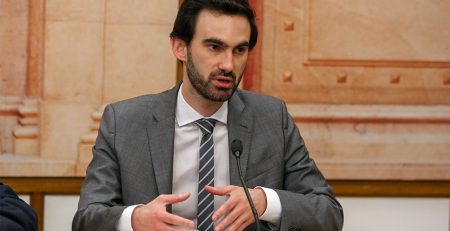Deputados do PS destacam medidas do Governo na área laboral