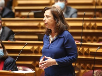 PS enaltece desempenho do SNS e critica quem o queria privatizar