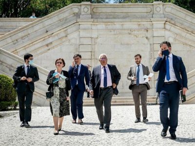 António Costa afirma prioridade do Governo à proteção do emprego