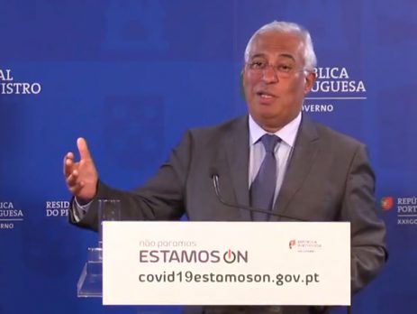 António Costa assinala com satisfação a revisão do plano de voos da TAP