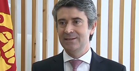 Espírito de cooperação deve continuar para vencer crise muito profunda