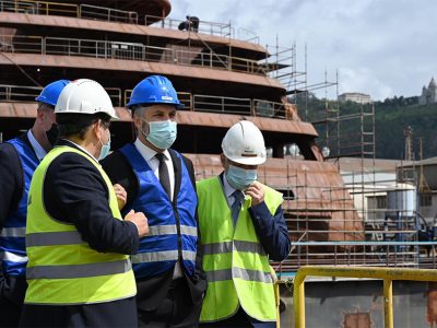 Investimento na produção nacional é essencial para criar emprego