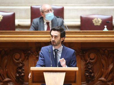 Projeto do PS repõe justiça fiscal do IRS dos beneficiários de pensões em atraso