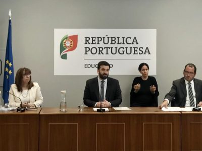 Novo ano letivo será presencial e vai apostar na recuperação de aprendizagens