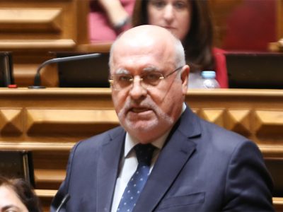 27 precisam de alcançar “acordo justo” para controlar e vencer epidemia