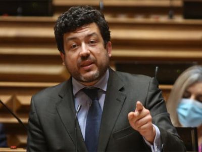 PS defende que autarquias possam continuar a ter reuniões por videoconferência II