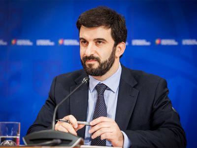 Governo aprova verbas para requalificação de 164 escolas