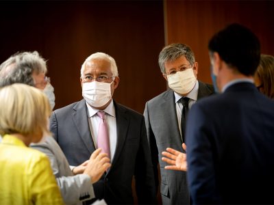 Aumento da capacidade de testagem é vital para o esforço do país