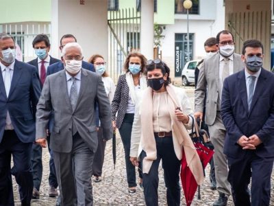 António Costa reforça mensagem de confiança às famílias e à comunidade escolar