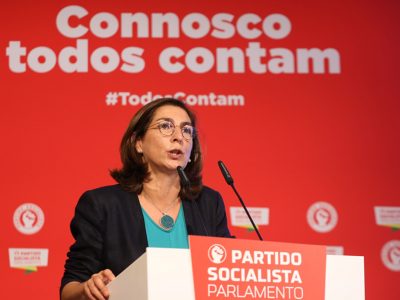 Ana Catarina Mendes avisa que tempos atuais “não estão para aventureirismos”