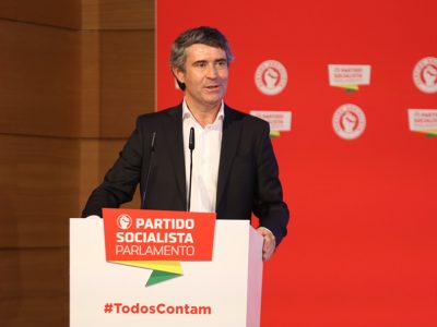 Resiliência significa mais investimento no SNS e administração pública mais eficiente