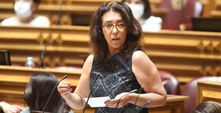 PS quer que associações promovam equilíbrio de género nos órgãos sociais