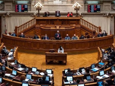 António Costa sublinha “divergência de fundo” com PSD que está “contra o investimento e a valorização dos rendimentos”