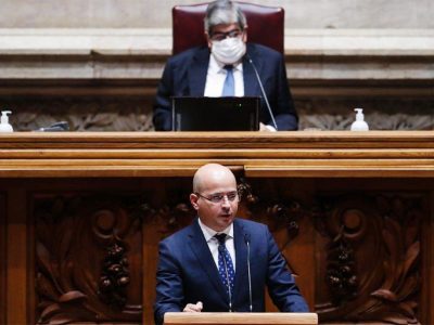 Orçamento é “o primeiro grande passo da estratégia de recuperação económica”