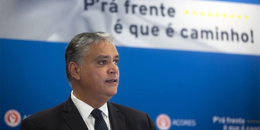 Nomeação de governo de direita é "atropelo às competências do parlamento dos Açores"
