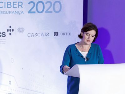 A sociedade digital passa pela construção da cidadania digital