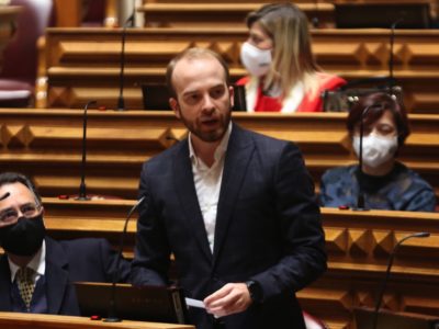 Aposta do Governo no ensino presencial foi a mais acertada