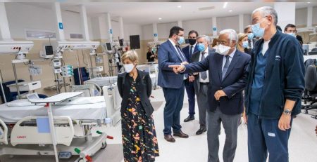António Costa reafirma compromisso de prosseguir investimento no SNS