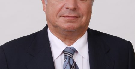 Carlos César
