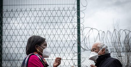 António Costa e Francisca Van Dunem elogiam resposta dos serviços prisionais