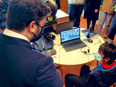 Alunos do 1º ciclo e pré-escolar devem ser os primeiros a regressar à escola logo que possível