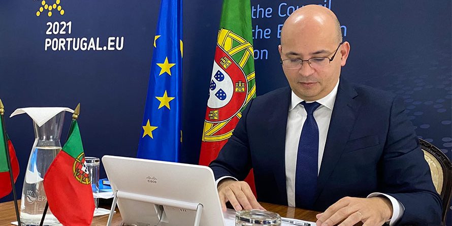 Presidência portuguesa quer encontrar “soluções para impacto assimétrico da crise”