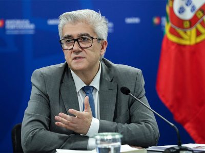 Investimento no SNS “ficará para o futuro”