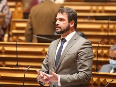 Governo tem dado a resposta necessária à economia