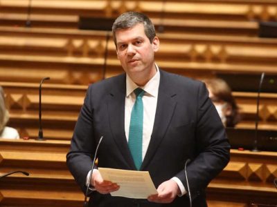 PS salienta importância da ação da UE na gestão do plano de vacinação