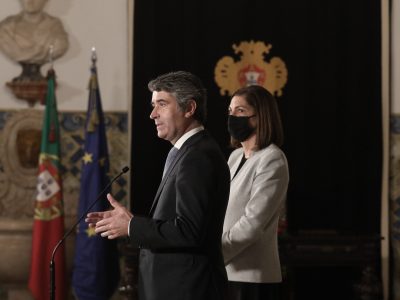 José Luís Carneiro e Ana Catarina Mendes em Belém