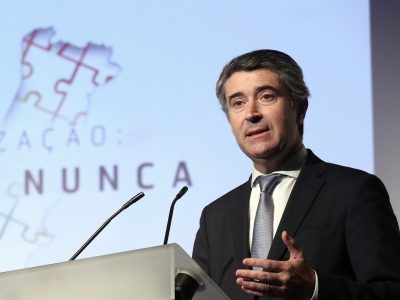 José Luís Carneiro, debate regionalização