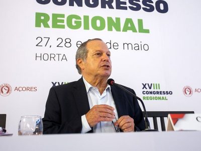 Carlos César