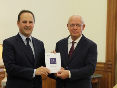 Fernando Medina e Augusto Santos Silva, entrega da proposta de OE2023