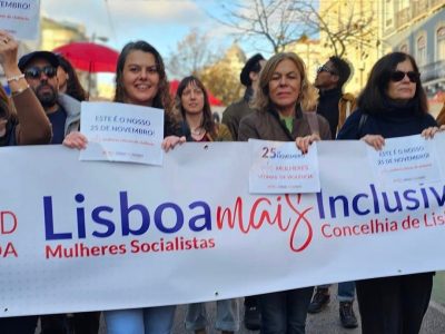 Marcha pelo fim da Violência contra as Mulheres