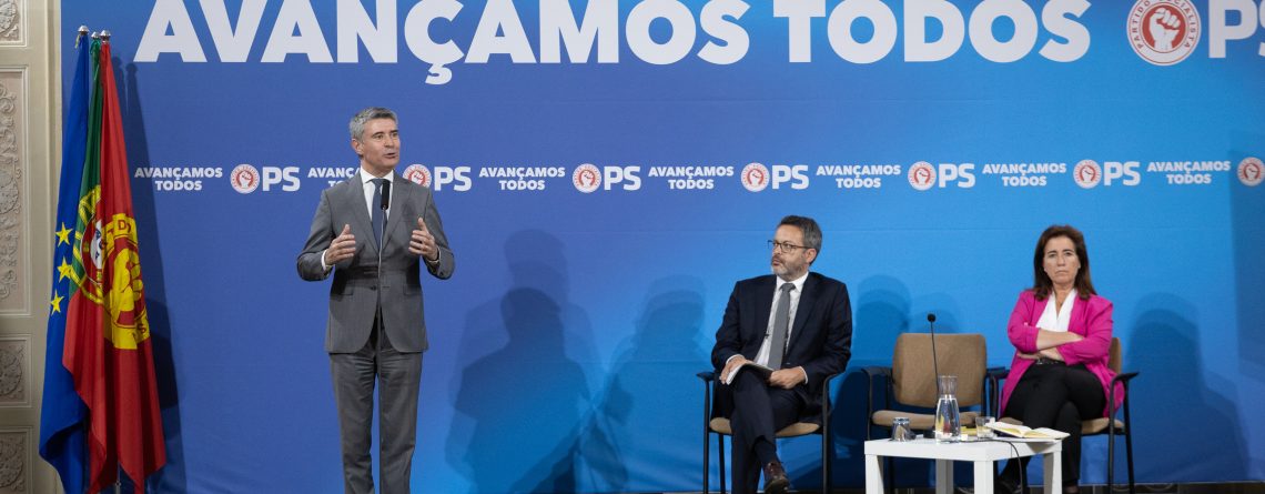 José Luís Carneiro, Ana Mendes Godinho e Miguel Cabrita: PS contra alterações legislação laboral